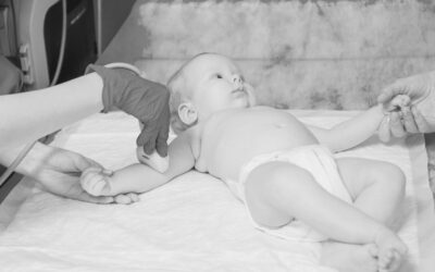 ¿Cómo elegir la zona a puncionar en el abordaje transversal fuera de plano en neonatología?